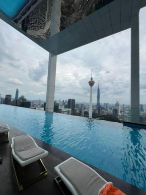 Infinity Pool 4 pax Luxury Condo KLCC view